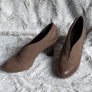 Chic Brown Women's Heels